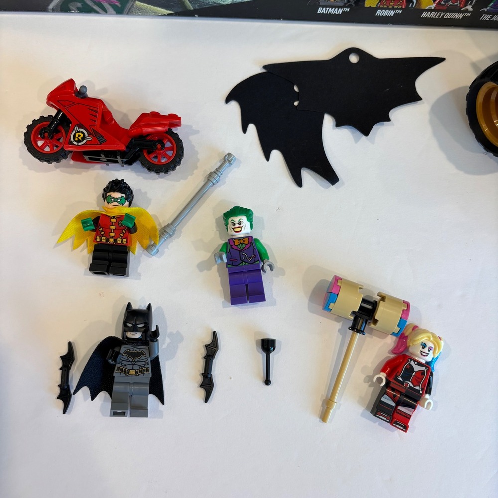 LEGO Super Heroes Joker's Trike Chase 76159 99.5% Complete - Picture 4 of 11